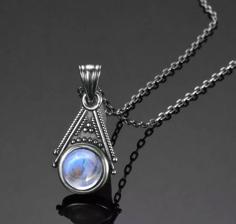 Vintage 925 Silver Round Genuine Natural Rainbow Moonstone Necklace