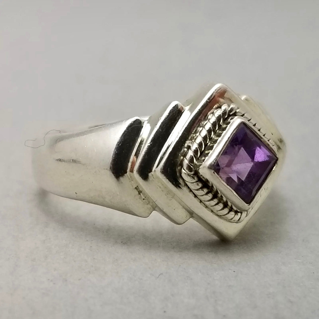 Vintage Sterling Silver Amethyst Ring