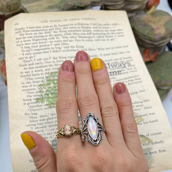 Vintage Sterling Silver Mother of Pearl Open Work Ring