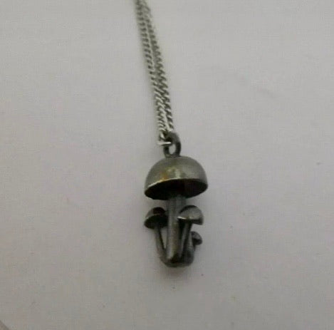 Vintage Mushroom Necklace 🍄