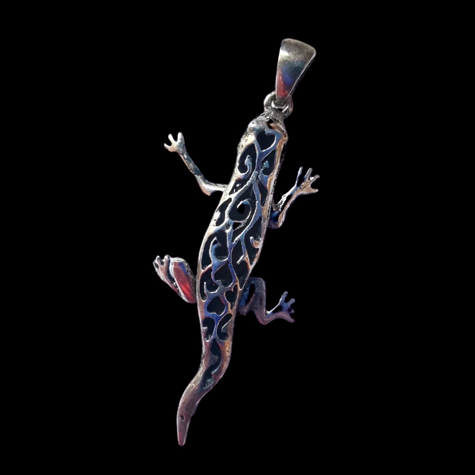 Unusual Vintage Sterling Silver Articulated Open Work Lizard Pendant