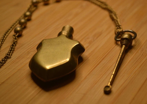 OLD Snuff/Poison Necklace