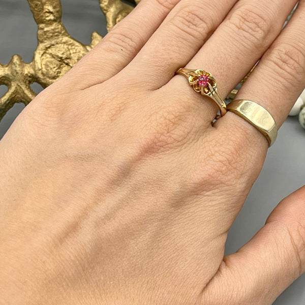 Vintage 10kt Yellow Gold Solitaire Pink Tourmaline Ring