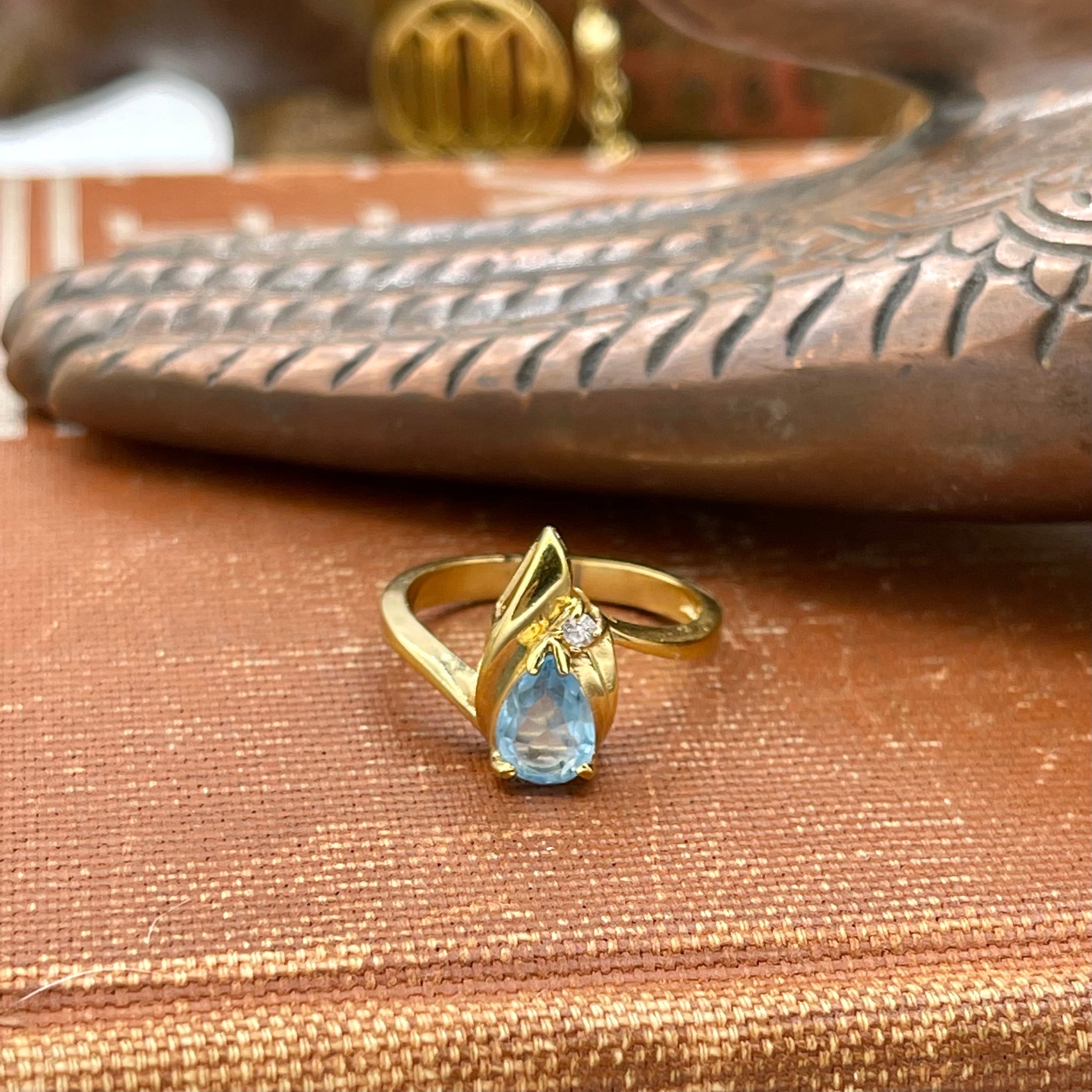 Vintage 14kt Yellow Gold Plated Pear Blue Topaz Ring