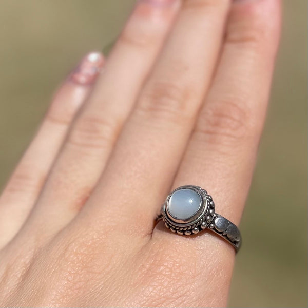 Vintage Moonstone Dome Sterling Silver Ring