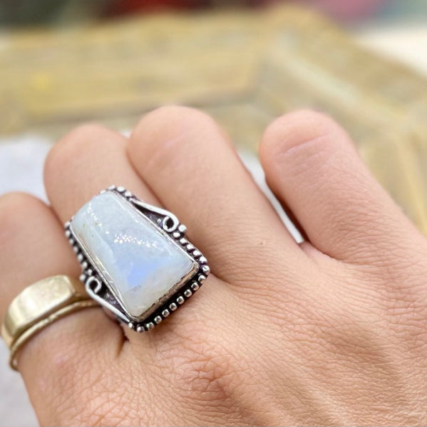 Vintage Sterling Silver Large Cloudy Moonstone Ring