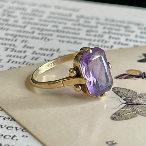 Victorian England 9ct Gold Fancy Cut Amethyst Ring - Unique Setting