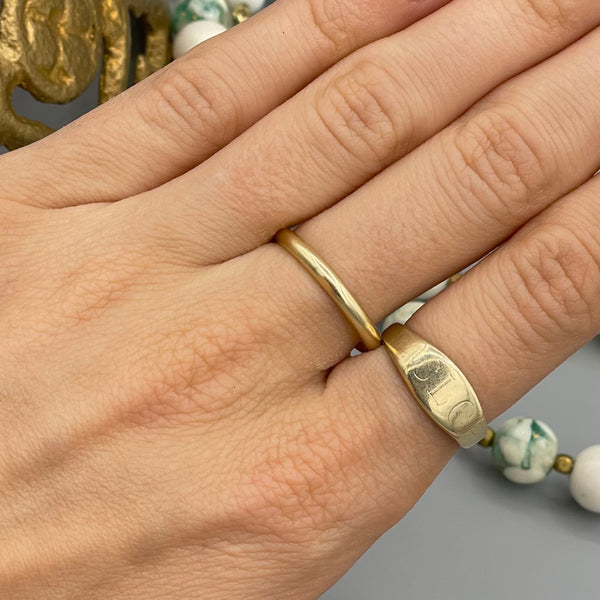 Vintage 14kt Gold Band (1.8 grams)