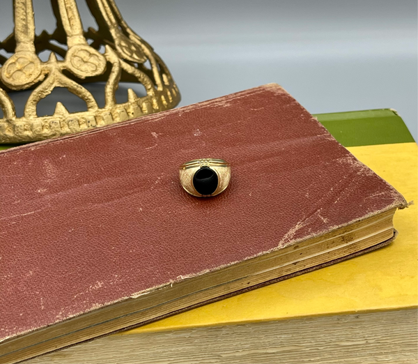 Vintage 14kt Gold Filled Bezel Set Onyx Ring