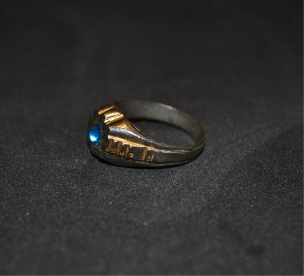 OLD Unmarked Estate Ring 💙