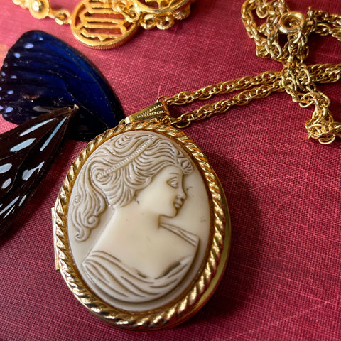 Estate Find Cameo Locket Necklace