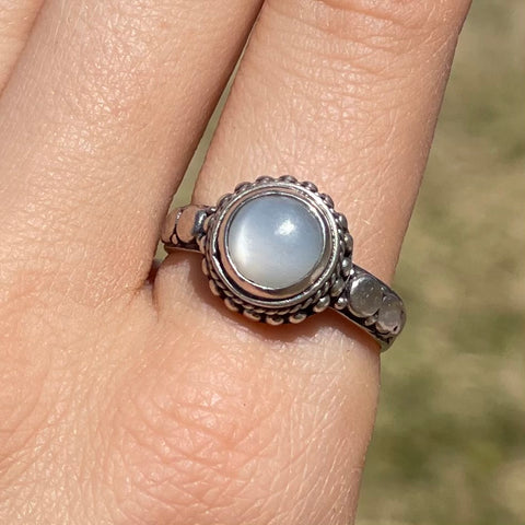 Vintage Moonstone Dome Sterling Silver Ring
