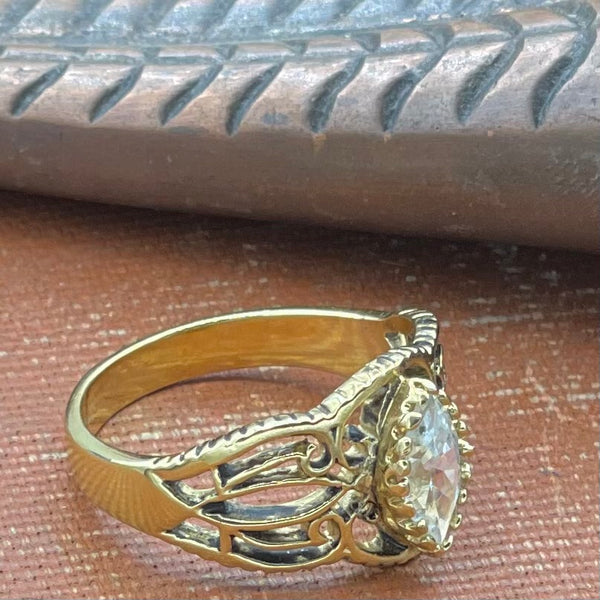 Unmarked Estate Find Filigree Ring