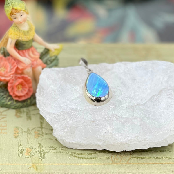 Vintage Mexican Silver Fire Blue Opal Teardrop Pendant